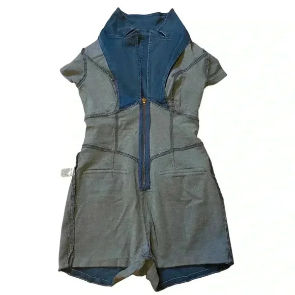 VGT Fashion Nova Women's Denim Zip Up Short Jumpsuit with 2 Front Pockets M - Picture 10 of 16